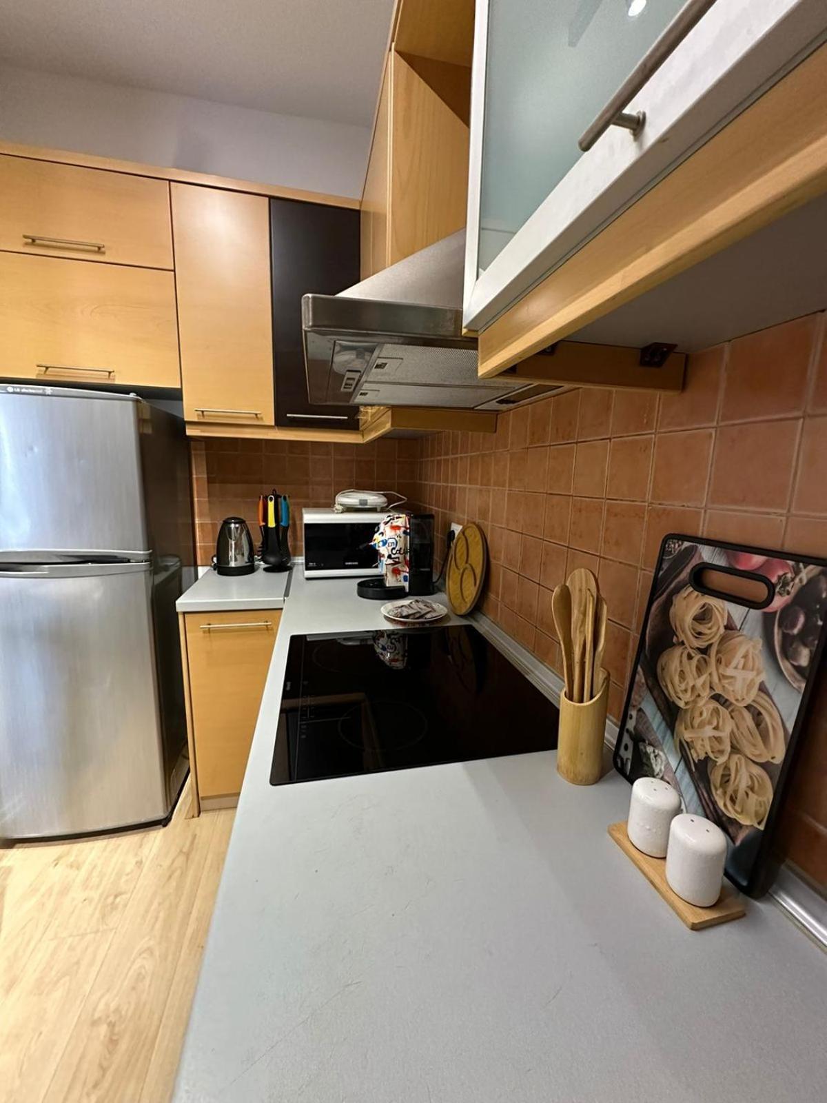 Urban Charm Studio With Balcony Tiranë Ngoại thất bức ảnh